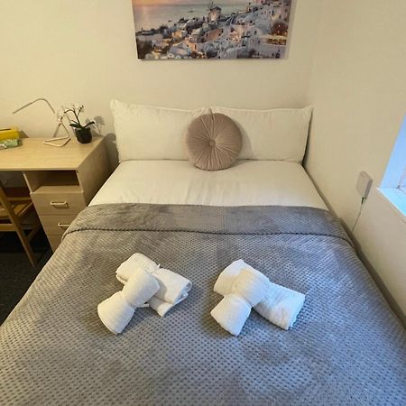 Lovely Triple And Quadruple Rooms In Euston & Square In Central ロンドン エクステリア 写真