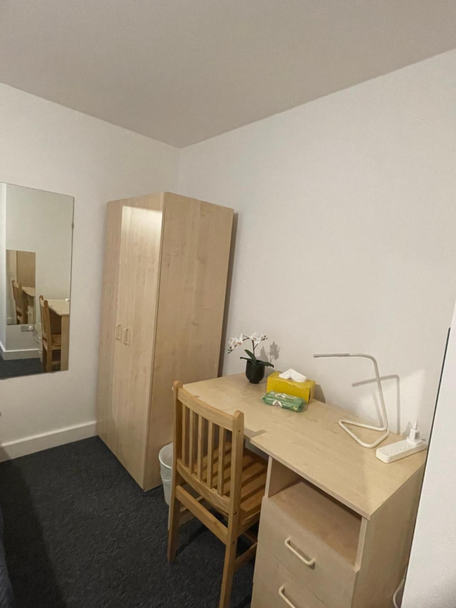 Lovely Triple And Quadruple Rooms In Euston & Square In Central ロンドン エクステリア 写真