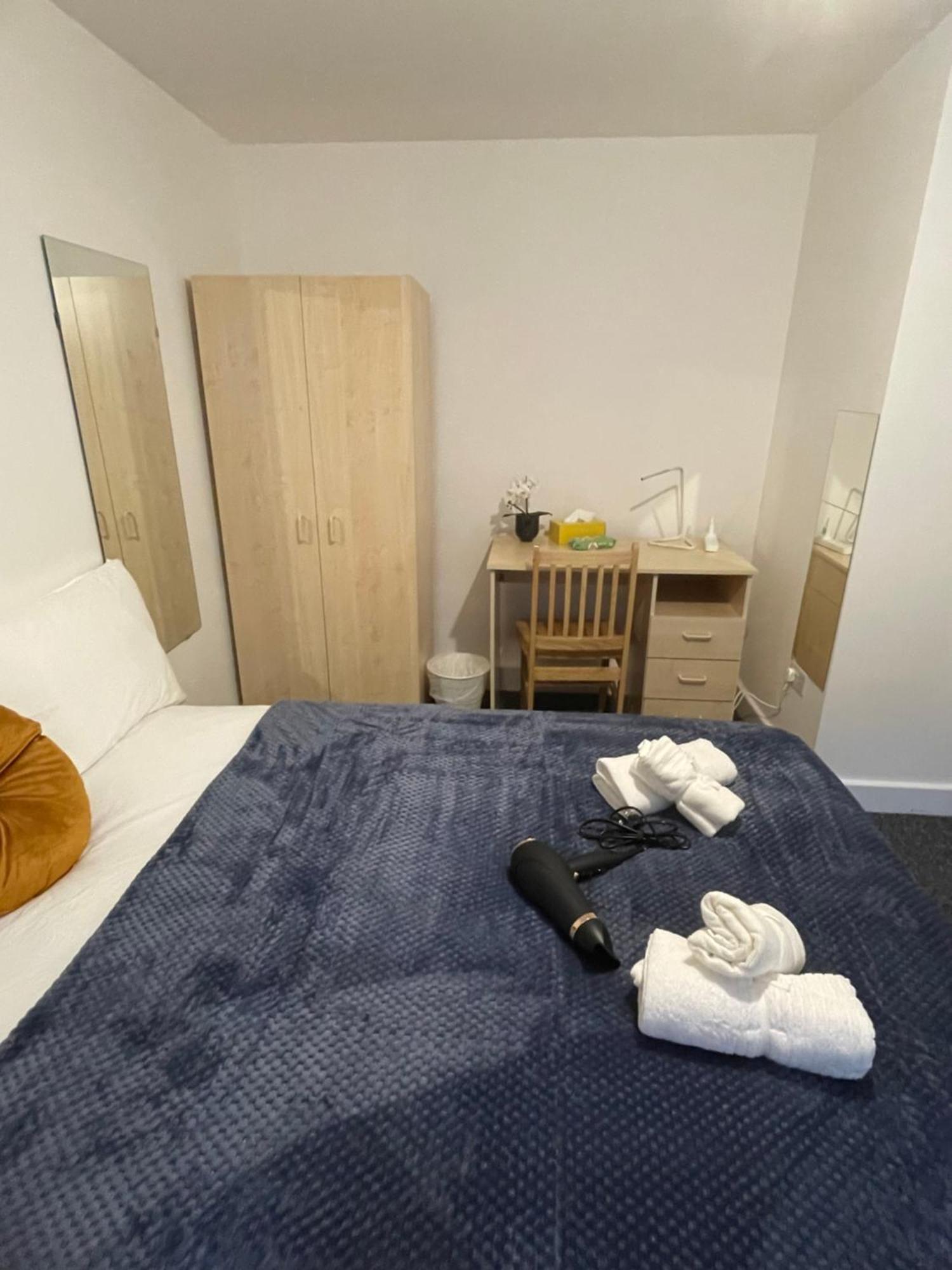 Lovely Triple And Quadruple Rooms In Euston & Square In Central ロンドン エクステリア 写真