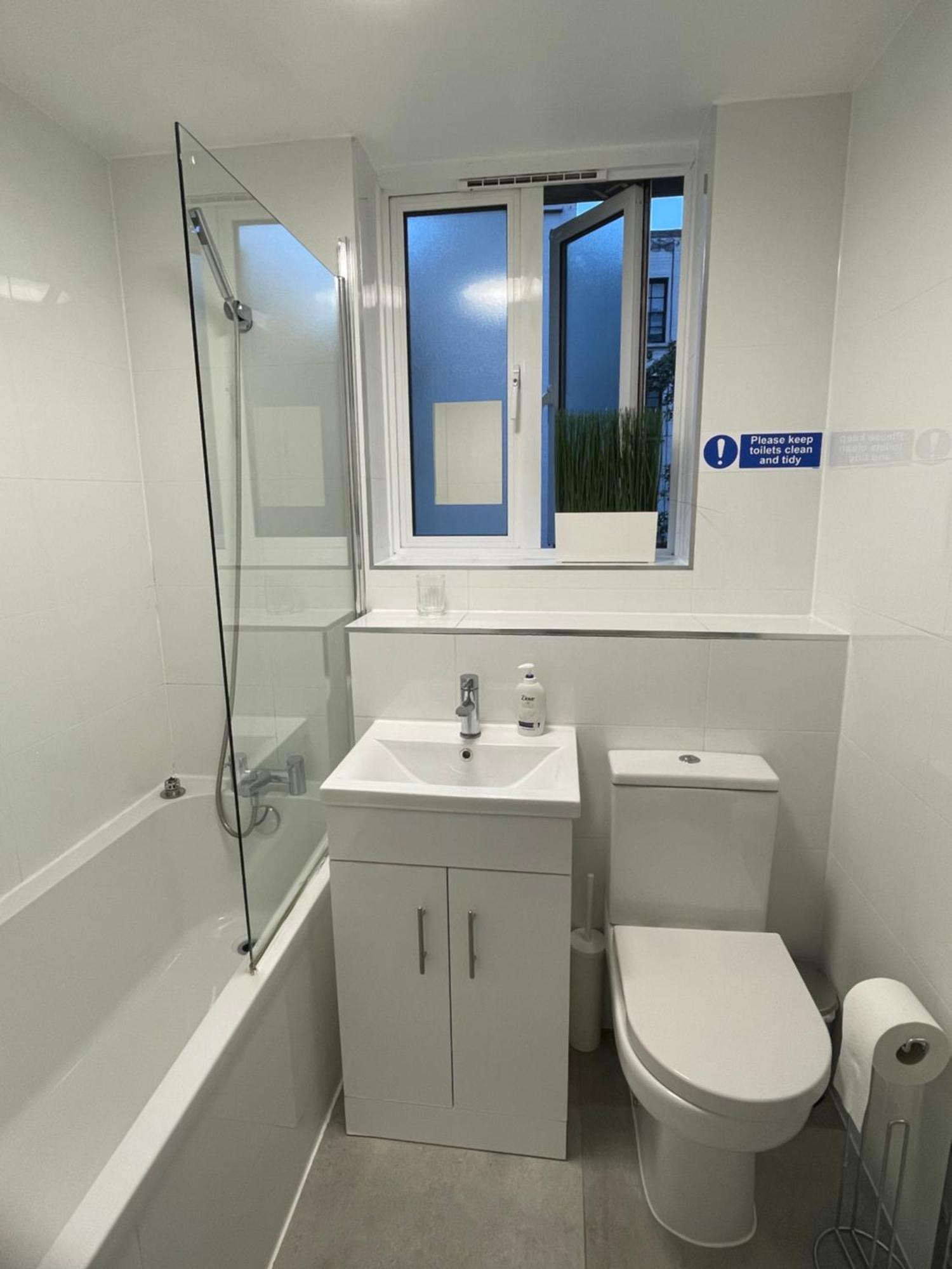 Lovely Triple And Quadruple Rooms In Euston & Square In Central ロンドン エクステリア 写真