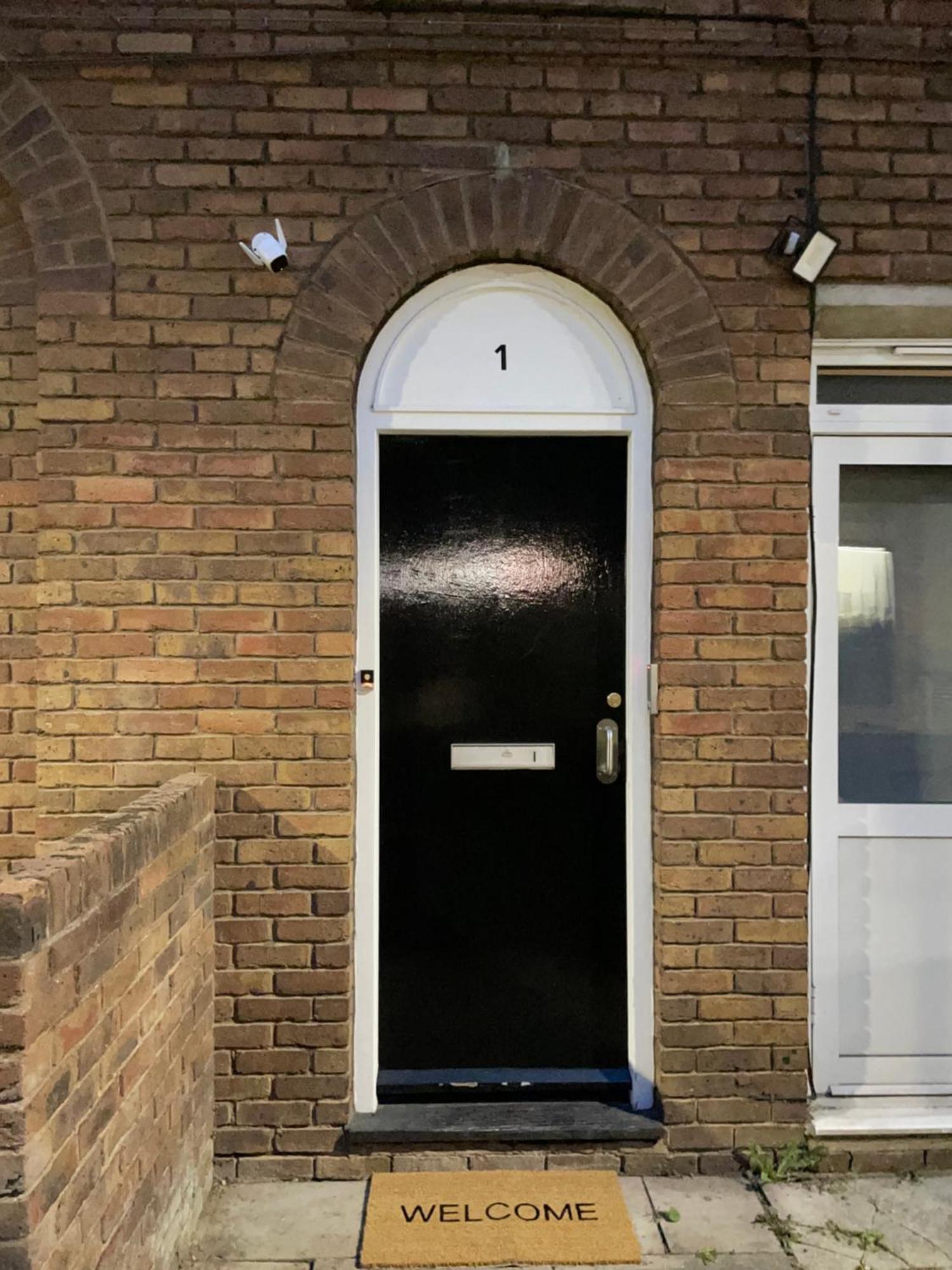 Lovely Triple And Quadruple Rooms In Euston & Square In Central ロンドン エクステリア 写真